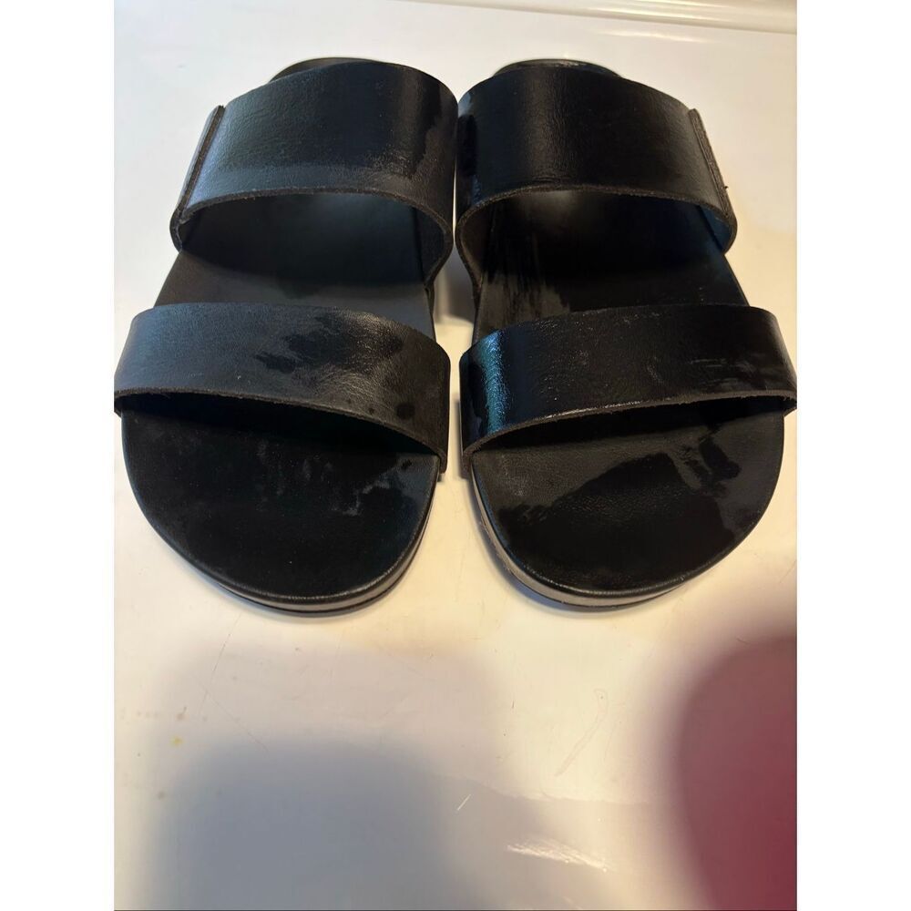 Reef Slides - Picture 1 of 5